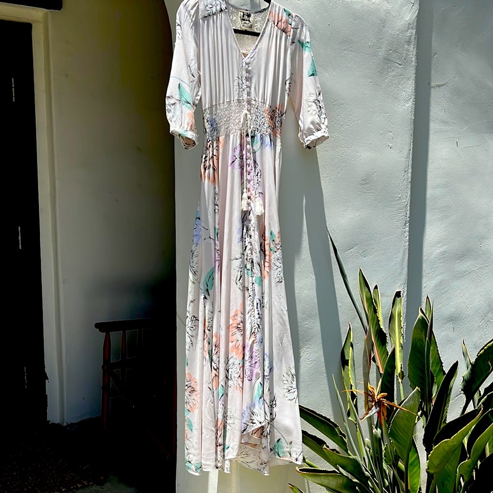Jaase floral maxi dress button front. Size small